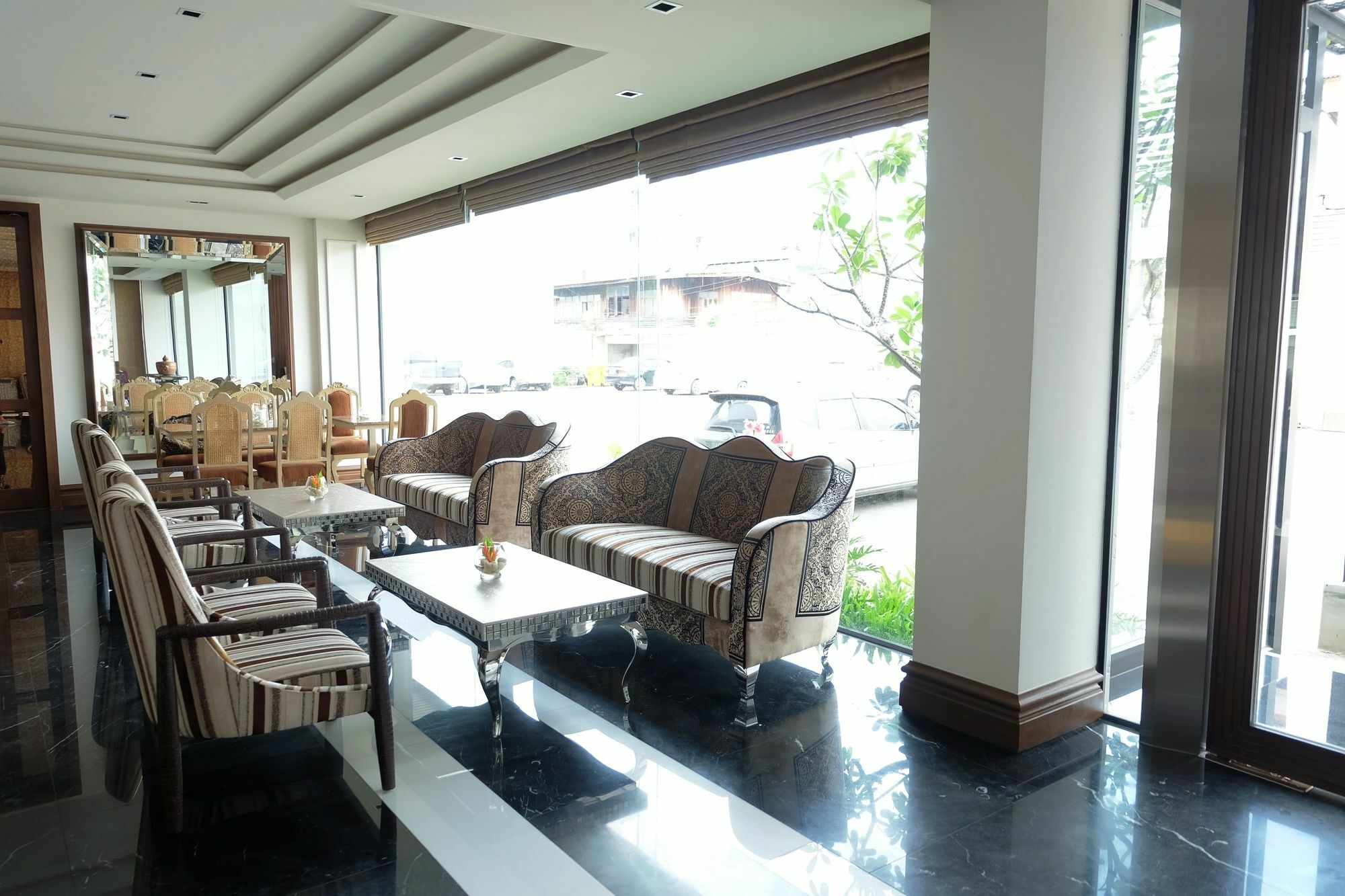 Methavalai Residence Hotel - Sha Extra Plus Bangkok Exterior foto